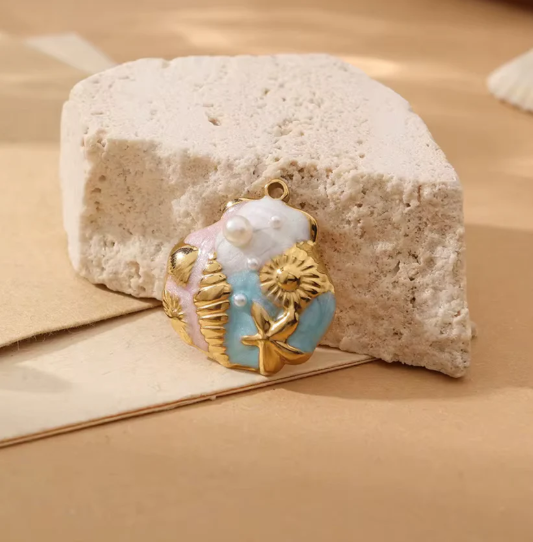 Pastel Seashell Pendant Necklace – Gold-Plated Beach Style Jewelry