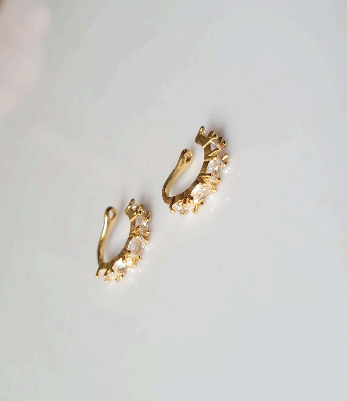 Gold-Plated Crystal Ear Cuff for Women | Stainless Steel Non-Pierced Design