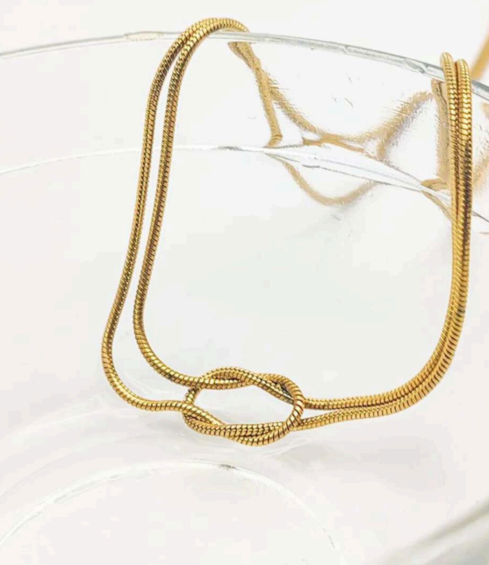 Gold Knot Chain Necklace | Minimalist Anti-Tarnish Stainless Steel Jewelry