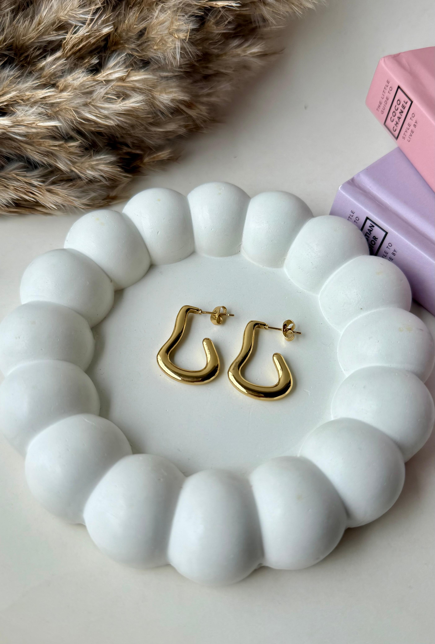 Sculptural Fluid Hoop Earrings | Stainless Steel Anti-Tarnish Gold Plated Modern Jewelry