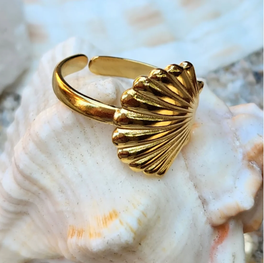Adjustable Gold Seashell Ring – Anti-Tarnish Stainless Steel Beach Ring