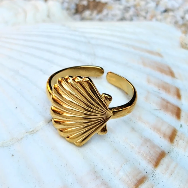Adjustable Gold Seashell Ring – Anti-Tarnish Stainless Steel Beach Ring