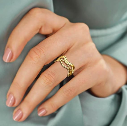Gold Plated Stainless Steel Wavy Twist Ring | Adjustable Anti-Tarnish Ring