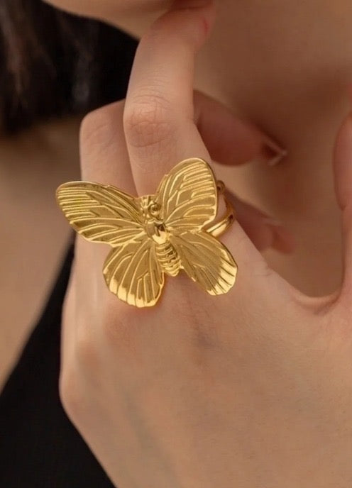 Gold-Plated Statement Butterfly Ring – Adjustable Anti-Tarnish Jewelry