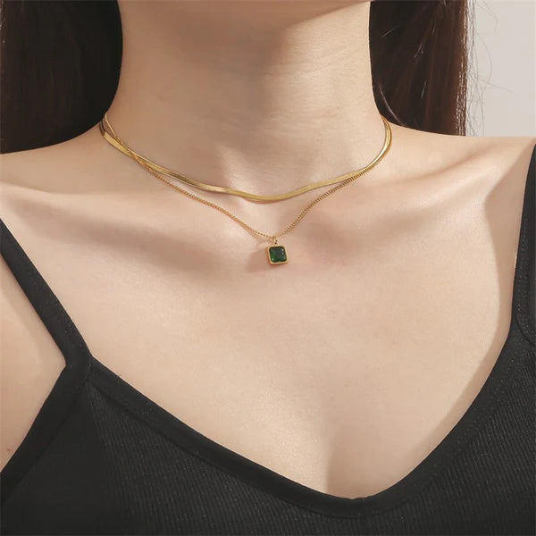 Gold Layered Necklace Set – Elegant Snake Chain with Green Gem Pendant