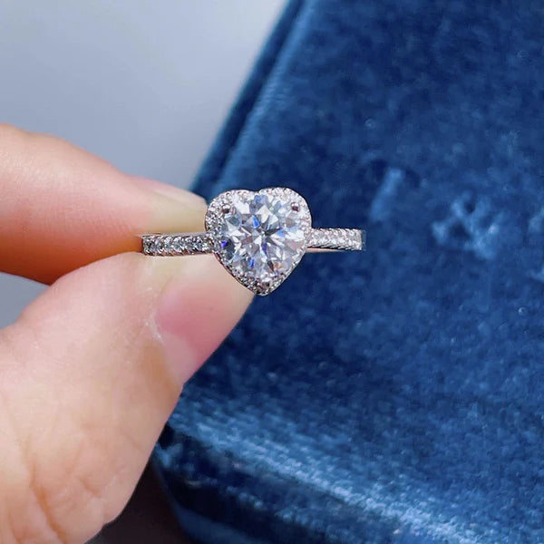 Exquisite Heart-Shaped Diamond Ring (Size 7)