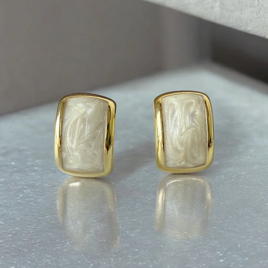 Elegant Mother of Pearl Rectangle Stud Earrings – Gold-Plated Minimalist Ear Studs
