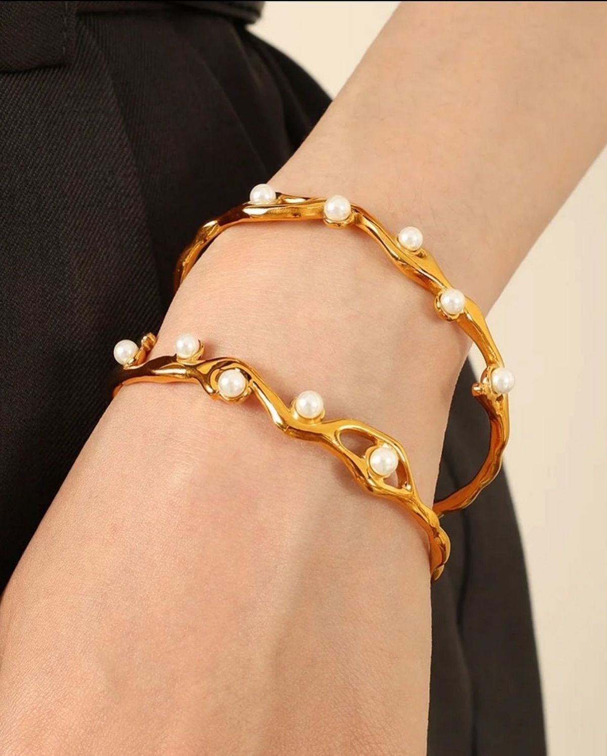 Elegant Gold-Plated Pearl Branch Bangle Bracelet – Delicate Adjustable Women’s Fashion Jewelry