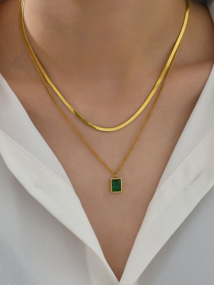 Gold Layered Necklace Set – Elegant Snake Chain with Green Gem Pendant