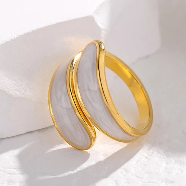 Gold-Plated Wave Ring with White Enamel – Elegant Adjustable Fashion Statement Ring