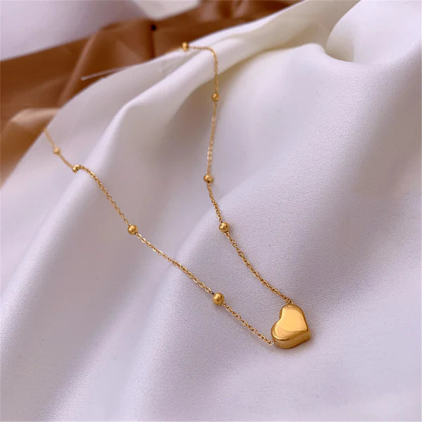 Dainty Gold Heart Necklace – Minimalist Jewelry