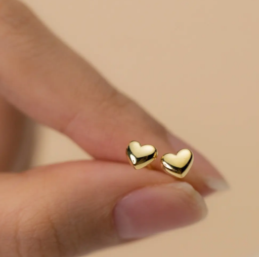 Gold Heart Stud Earrings – Simple and Elegant Love-Inspired Design