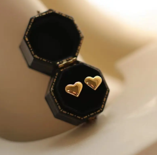 Gold Heart Stud Earrings – Simple and Elegant Love-Inspired Design