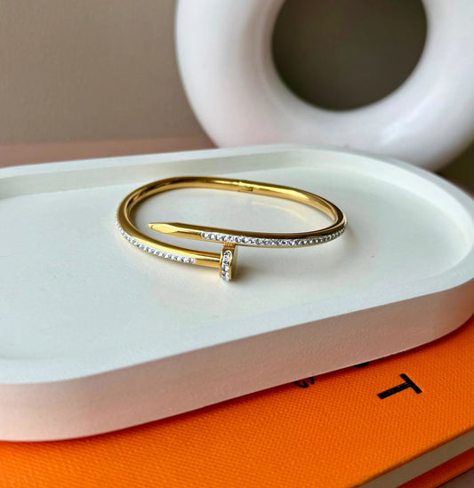 Elegant Gold Plated Bracelet with Diamond Accent - Sleek & Stylish Jewelry