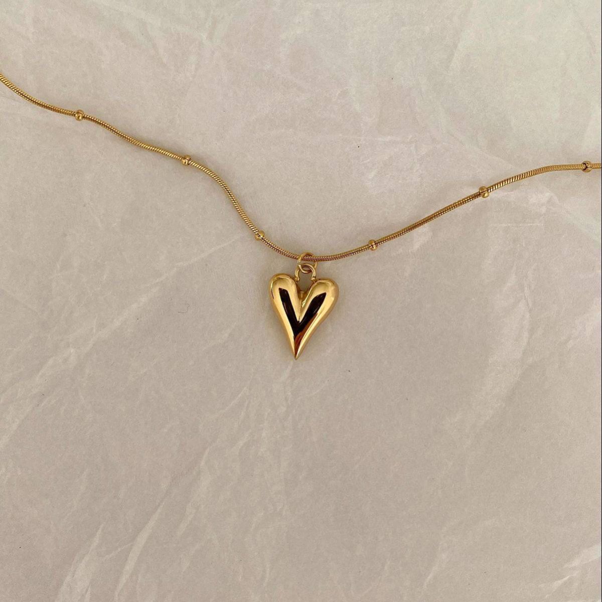Modern Gold Puff Heart Pendant Necklace – Minimalist Chic Jewelry