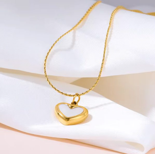 Gold Heart-Shaped Pendant Necklace with Mother-of-Pearl Inlay