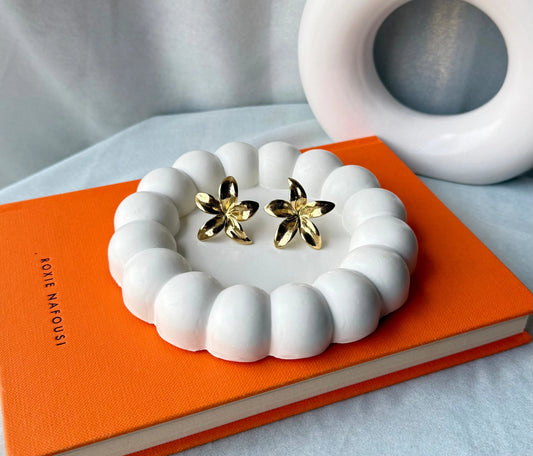 Elegant Gold Plated Flower-Shaped Stainless Steel Stud Earrings