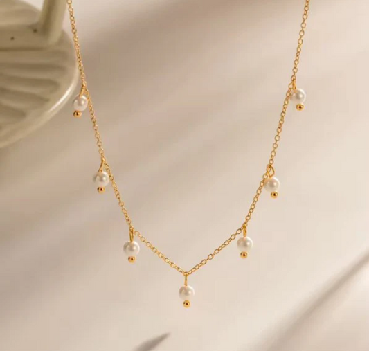 Gold Pearl Drop Necklace – Elegant Pearl Pendant Chain