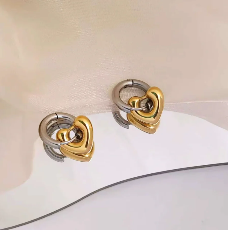 Elegant Two-Tone Heart Hoop Earrings – Gold & Silver Love-Inspired Jewelry