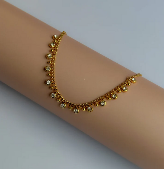 Gold-Plated Stainless Steel Charm Chain for Women – Elegant Crystal Drop Necklace