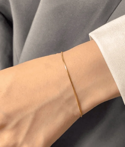 Minimalist Gold Bangle Bracelet | Anti-Tarnish Stainless Steel | Waterproof Dainty Jewelry for Everyday Wear