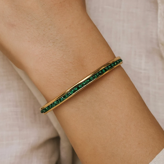 Elegant Gold and Emerald Green Stone Bangle