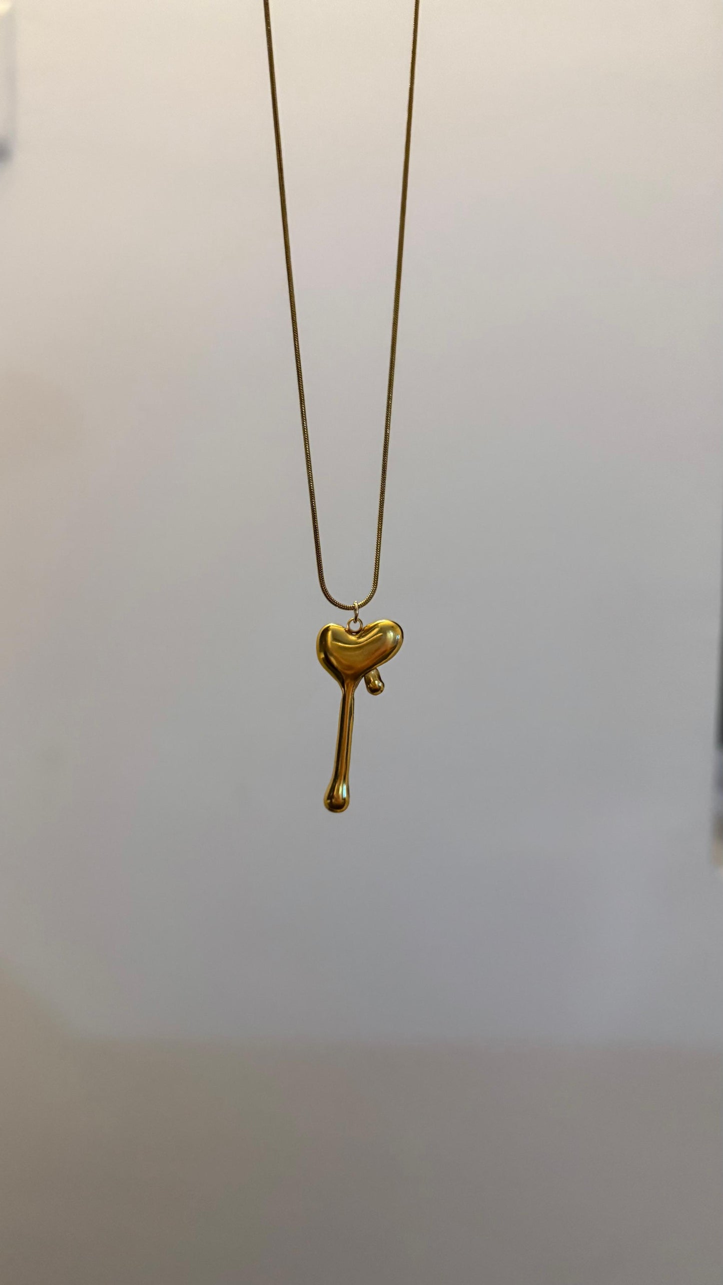 Gold Heart Key Pendant Necklace | Stainless Steel Anti-Tarnish Elegant Jewelry