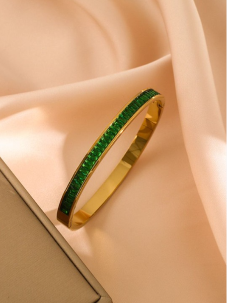 Elegant Gold and Emerald Green Stone Bangle