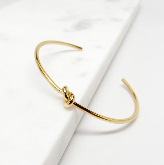 Minimalist Gold Knot Bracelet - Elegant & Simple Design