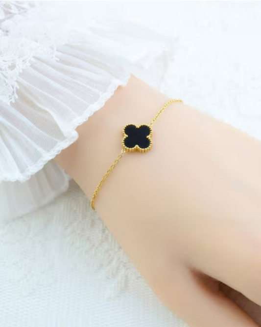 Reversible Gold Bracelet with Mother of Pearl and Black Clover Charm