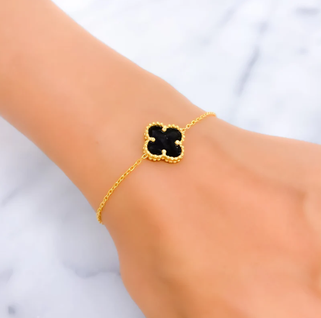 Reversible Gold Bracelet with Mother of Pearl and Black Clover Charm