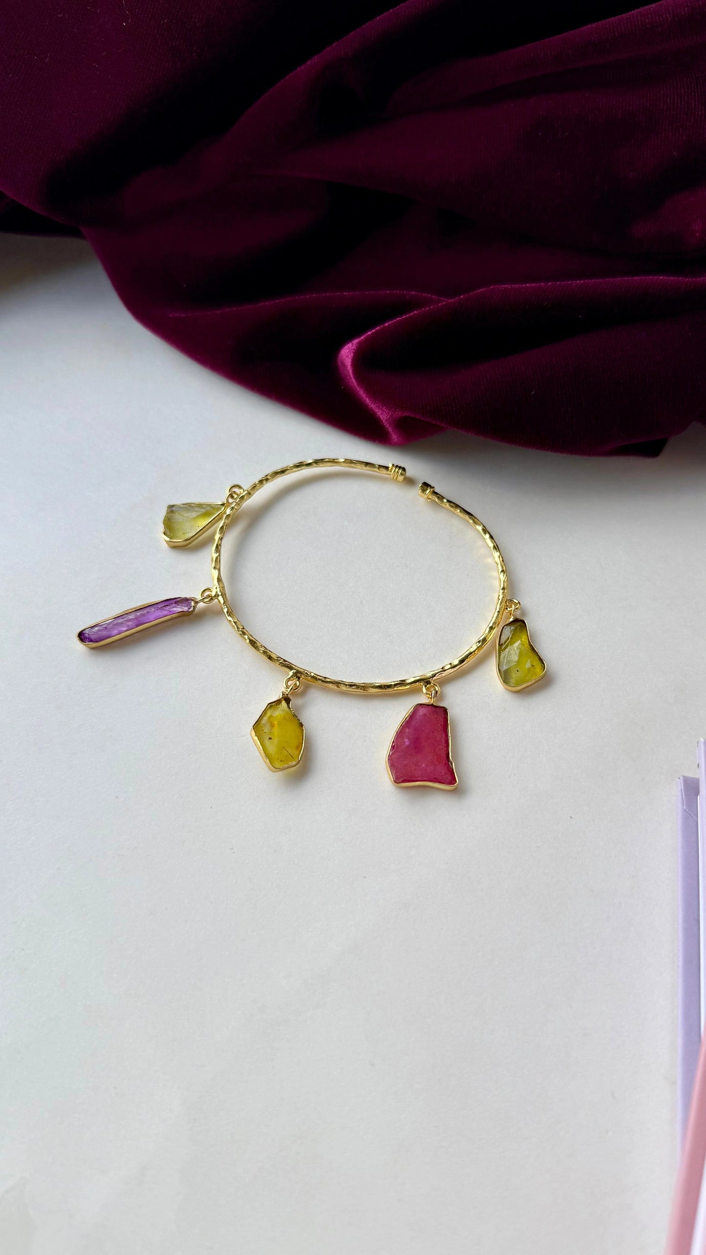 Colorful Raw Stone Charm Bracelet – Anti-Tarnish Gold Brass Bangle with Natural Gemstone Dangles
