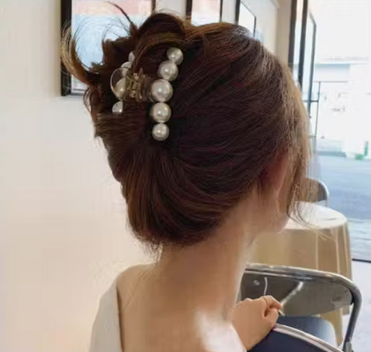 Pearl Hair Clip | Elegant Pearl Claw Clip for Women & Girls