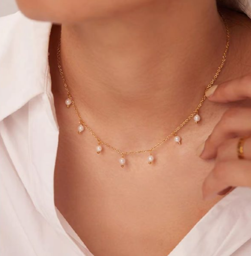 Gold Pearl Drop Necklace – Elegant Pearl Pendant Chain
