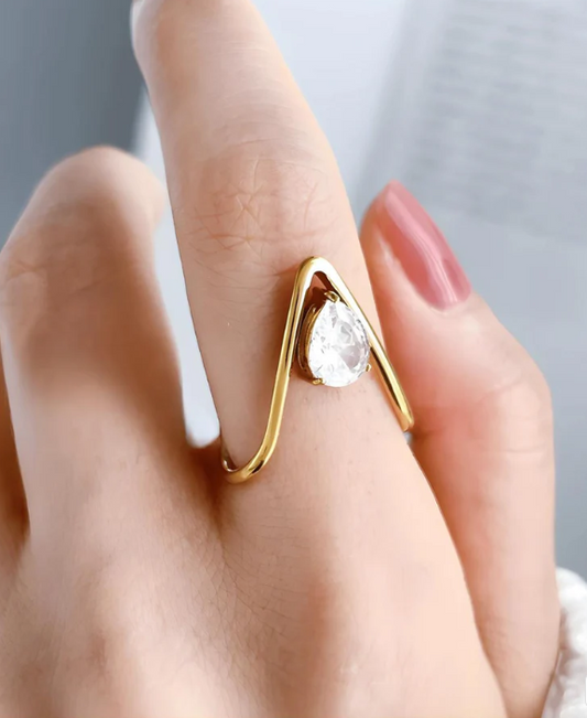 Modern Geometric Gold-Plated Stainless Steel Ring with Cubic Zirconia Stone